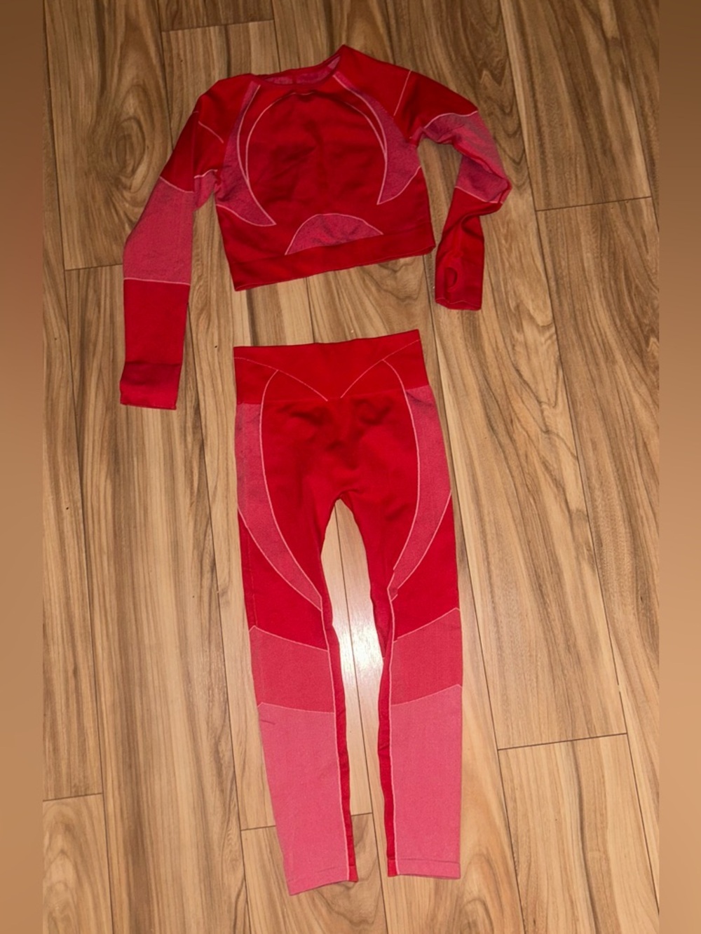 Red Two-Piece Athletic Set - Long Sleeve Crop Top & High-Waist Leggings